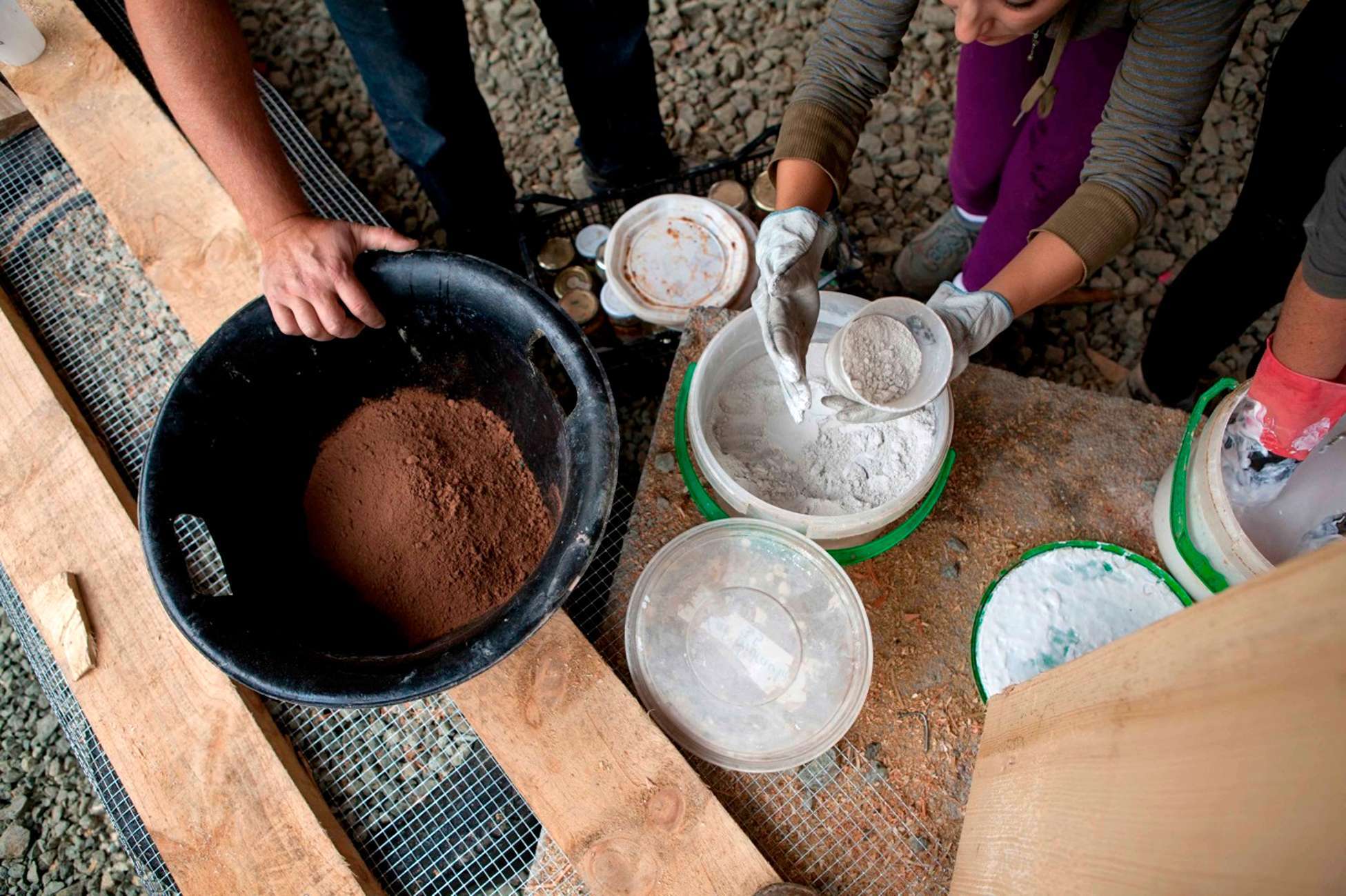 Bioconstrucción: revoco de tierra, paja y mortero